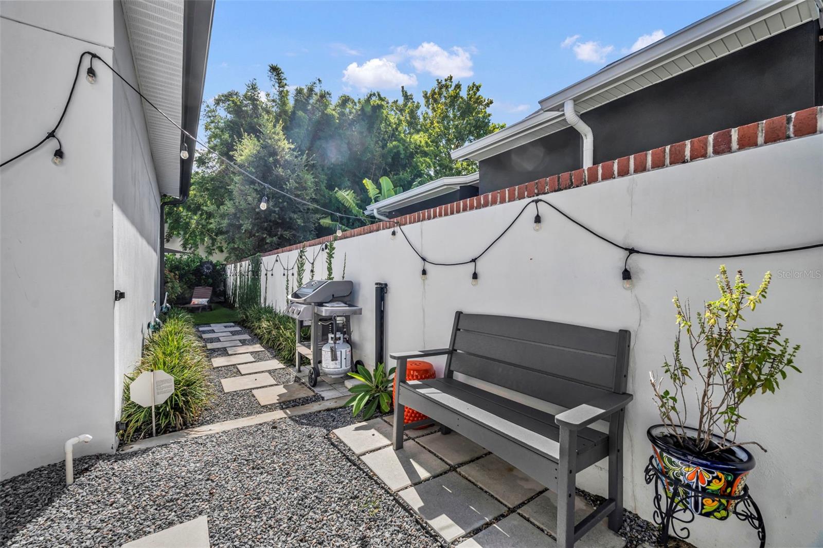 DIXIE TERRACE - Residential