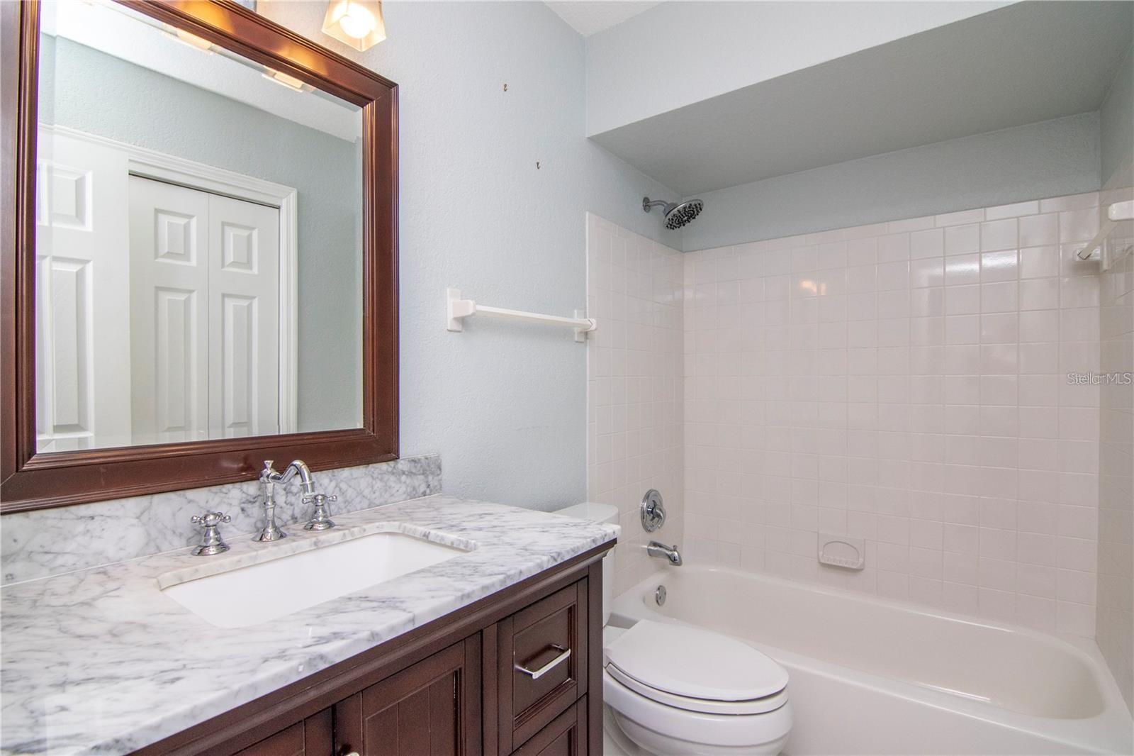 THE RETREAT ON DAVIS ISLAND - Residential Lease