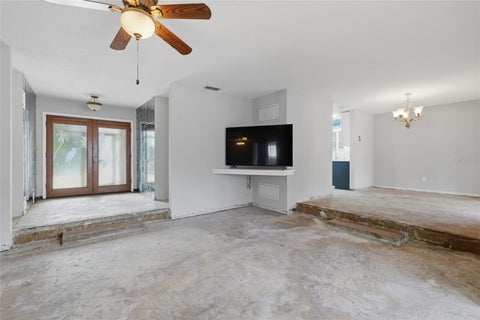 Tiny photo for 1401 SE Paradise Avenue, Crystal River, FL 34429 (MLS # P4938871)
