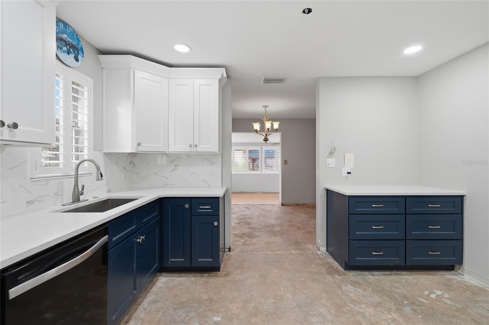 GLEN AIRE ESTATES - Residential