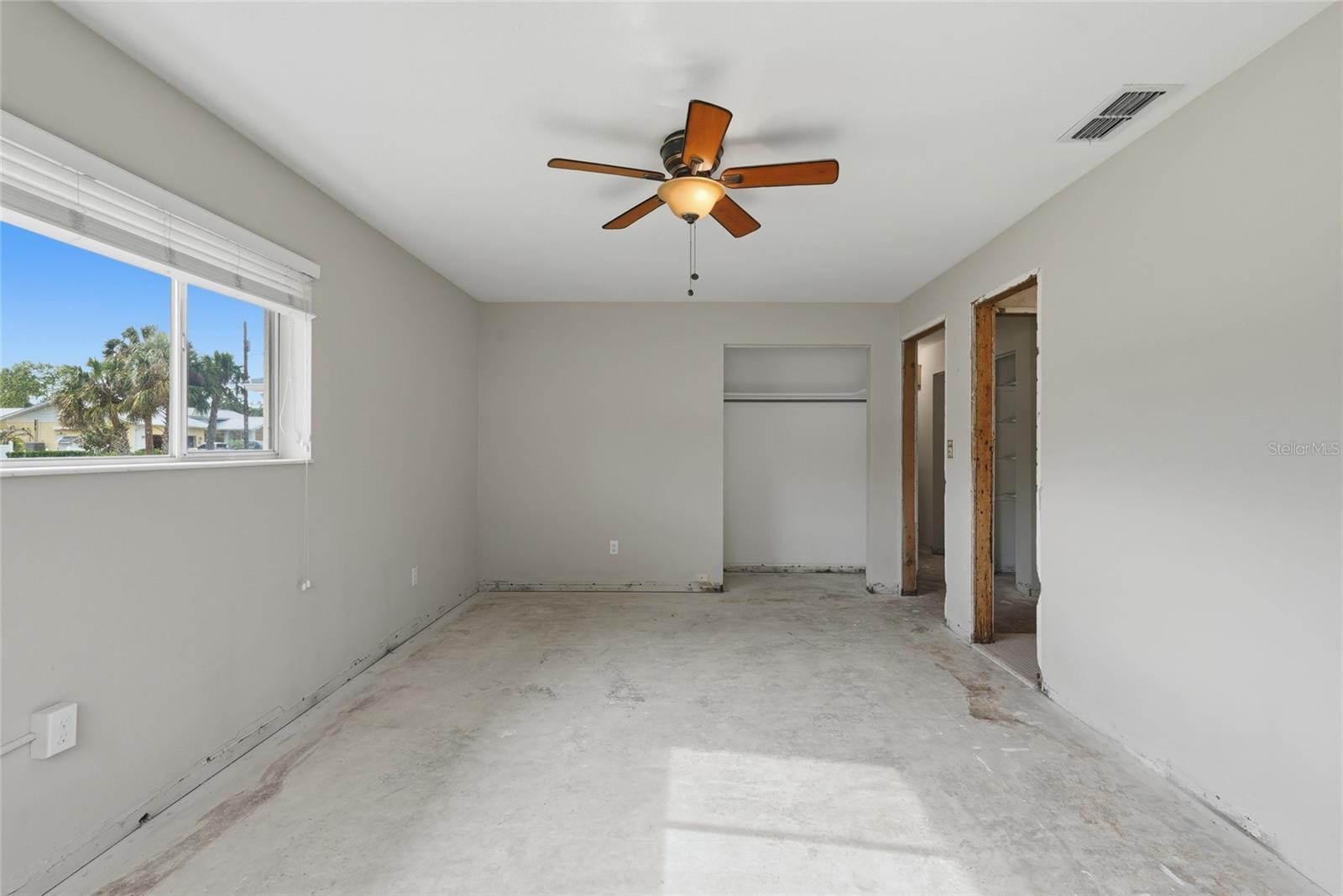 GLEN AIRE ESTATES - Residential