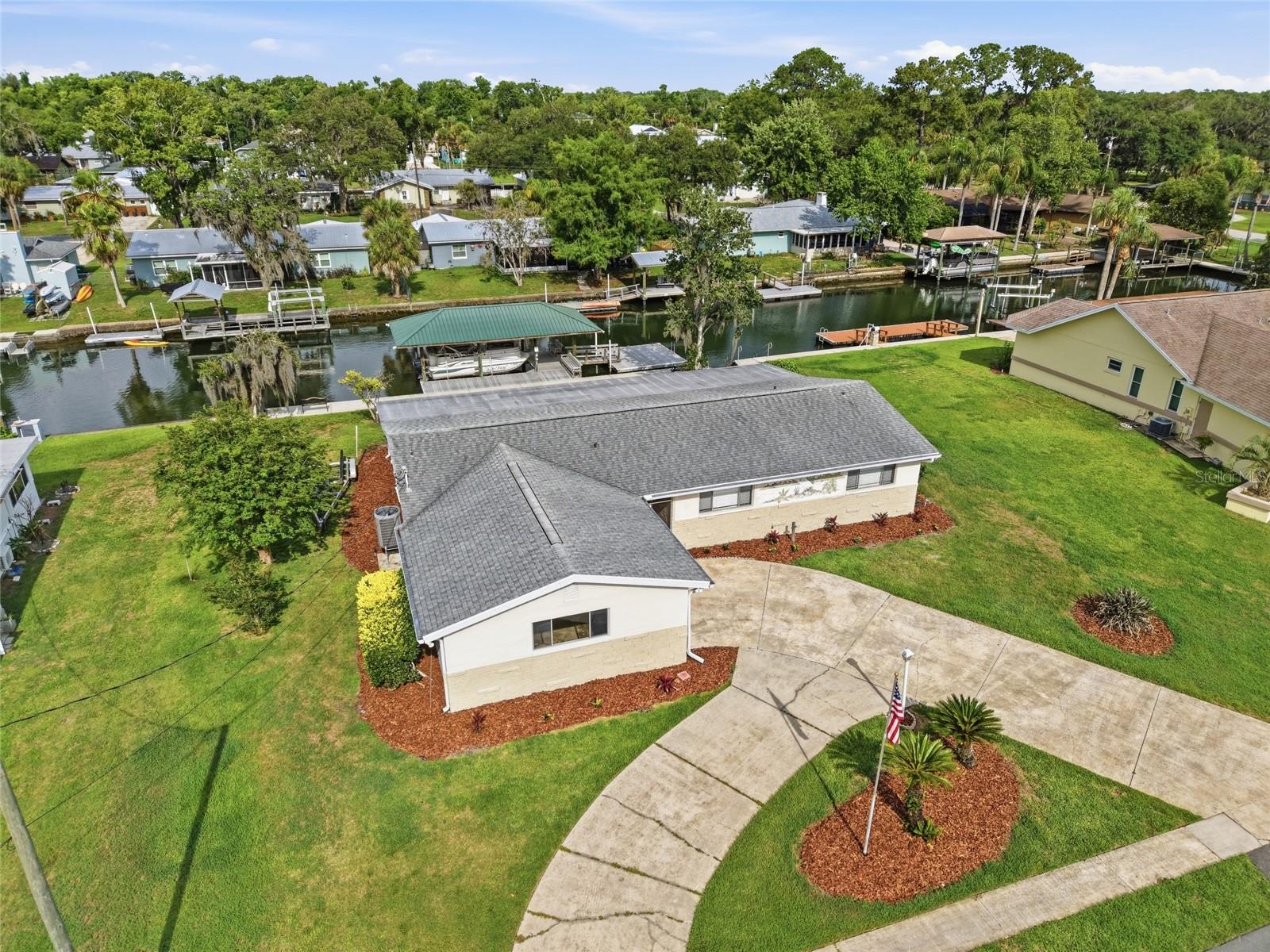 GLEN AIRE ESTATES - Residential