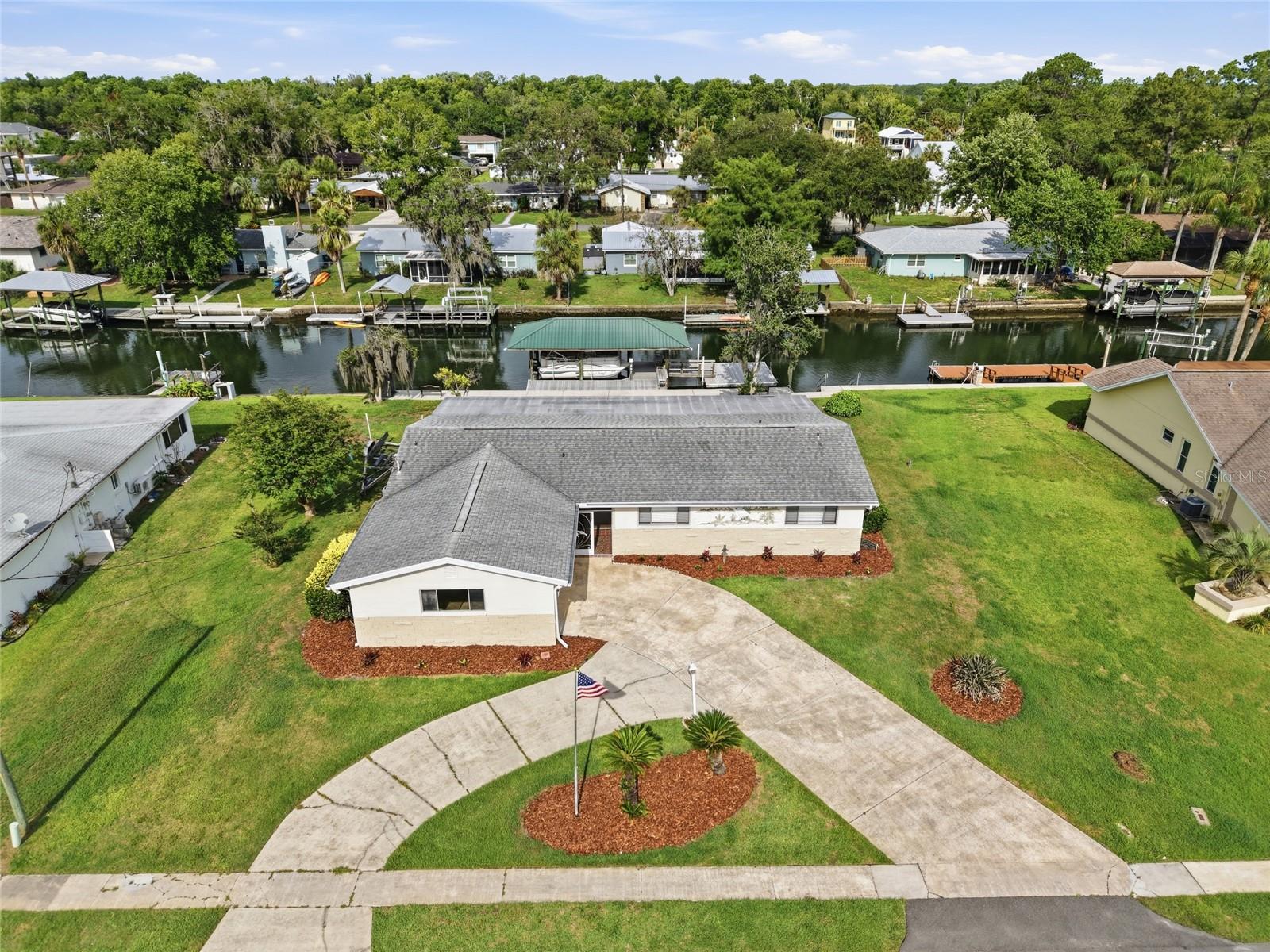 GLEN AIRE ESTATES - Residential