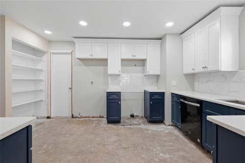 Tiny photo for 1401 SE Paradise Avenue, Crystal River, FL 34429 (MLS # P4938871)