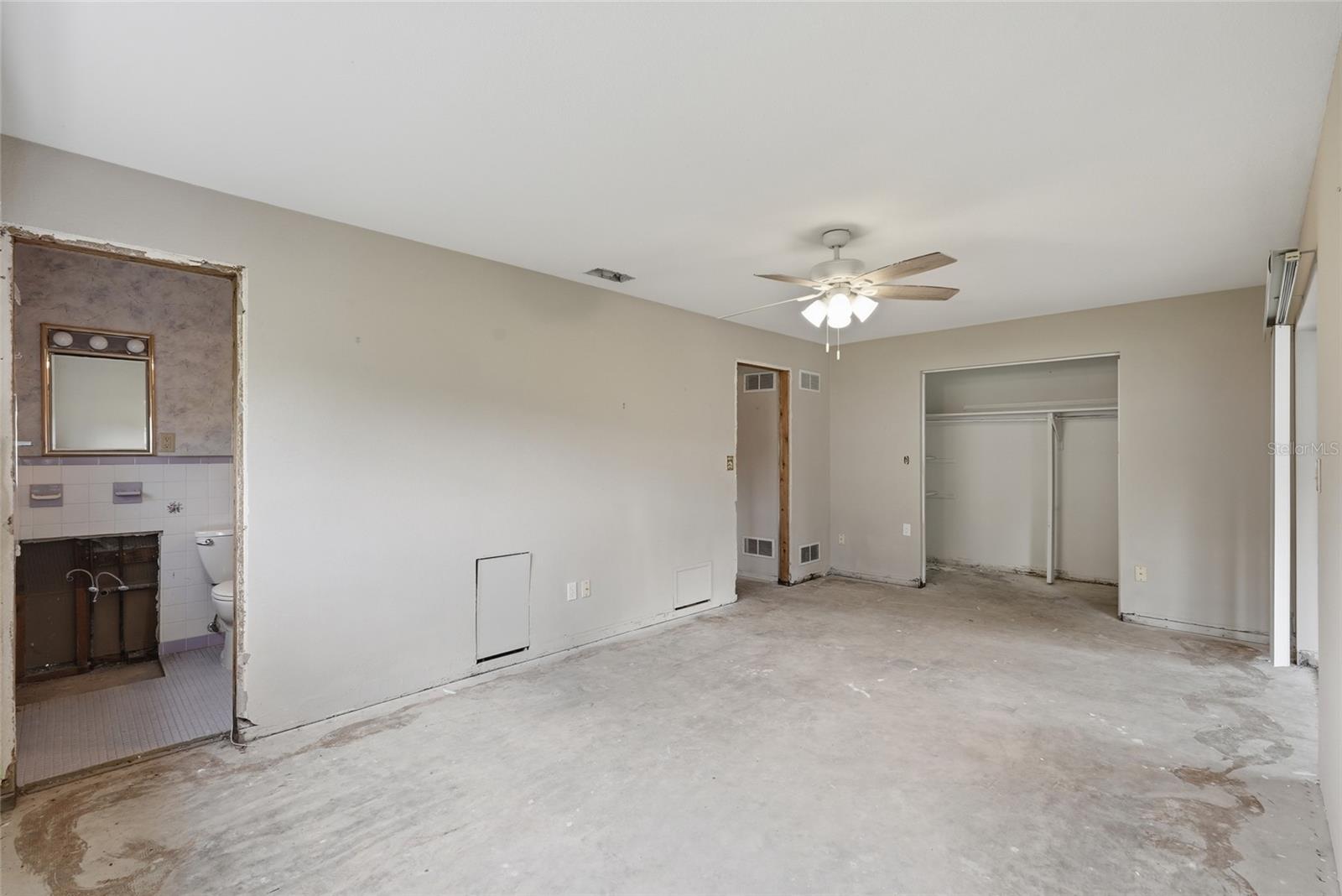 GLEN AIRE ESTATES - Residential