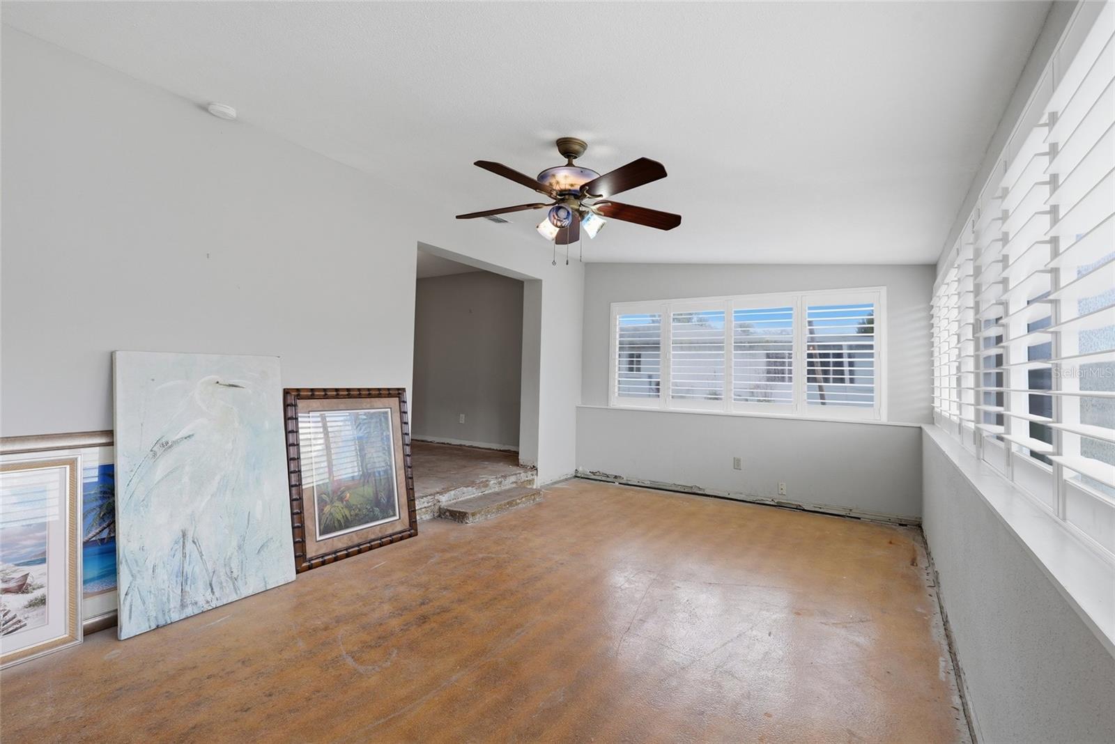 GLEN AIRE ESTATES - Residential