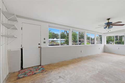 Tiny photo for 1401 SE Paradise Avenue, Crystal River, FL 34429 (MLS # P4938871)