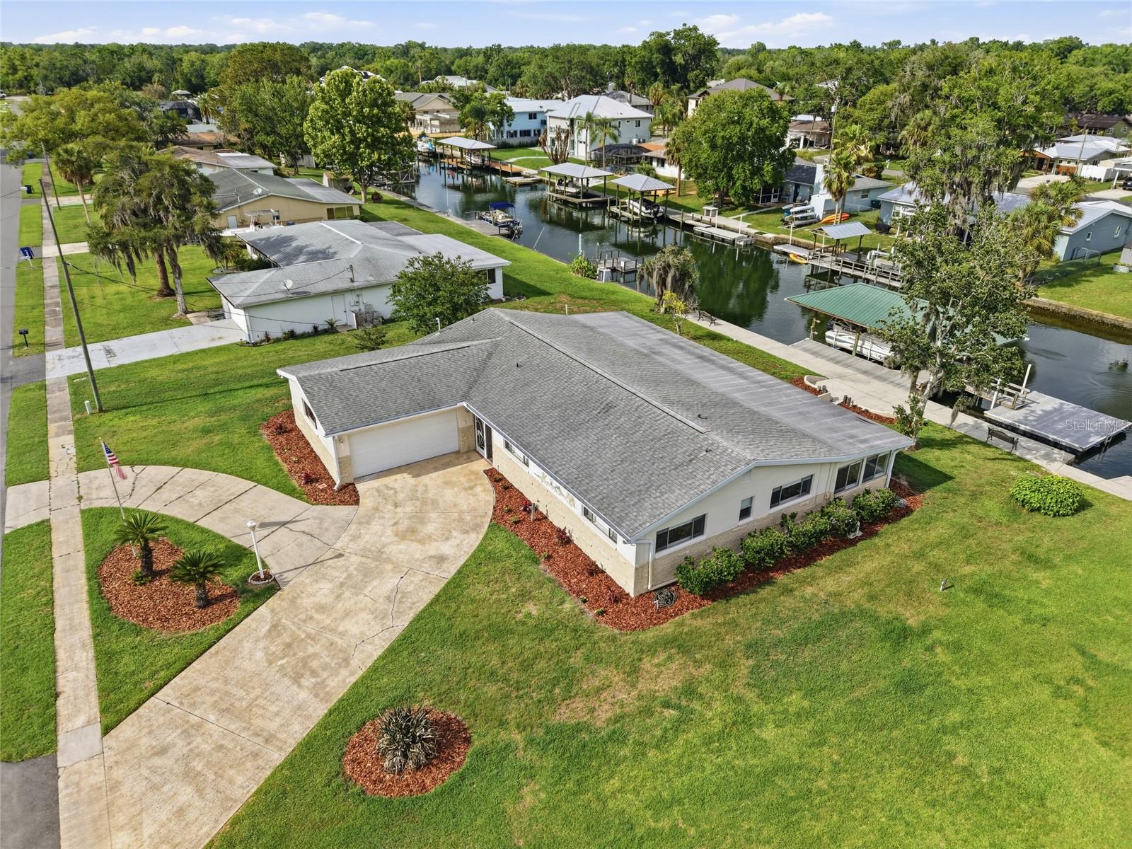 GLEN AIRE ESTATES - Residential