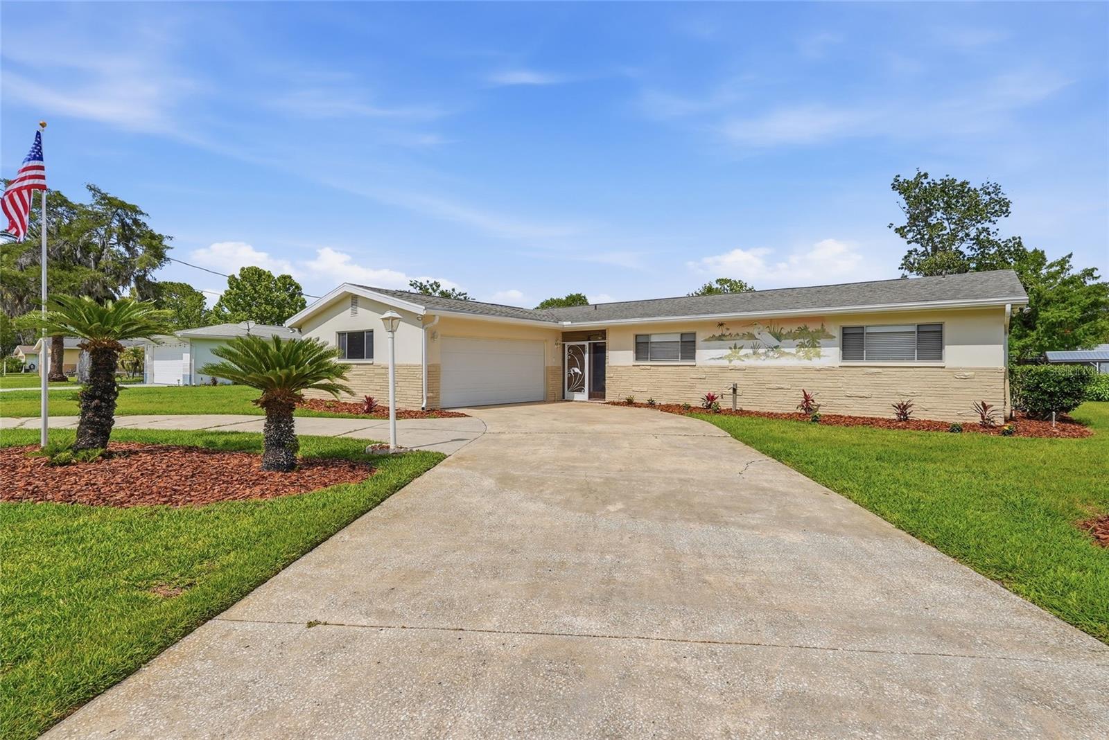 GLEN AIRE ESTATES - Residential