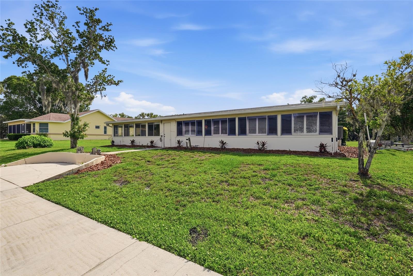 GLEN AIRE ESTATES - Residential
