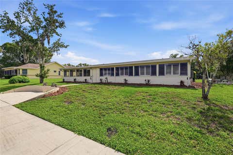 Tiny photo for 1401 SE Paradise Avenue, Crystal River, FL 34429 (MLS # P4938871)