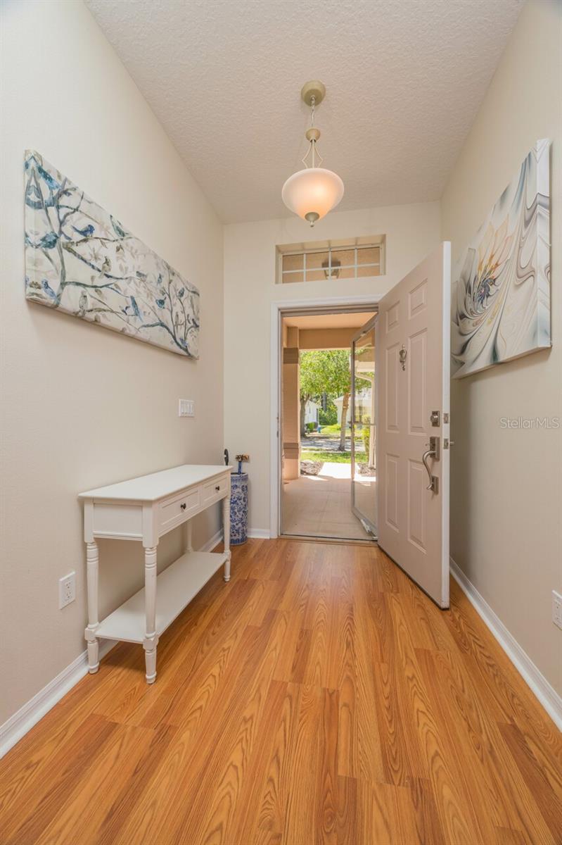 86 W WATERSIDE PARKWAY