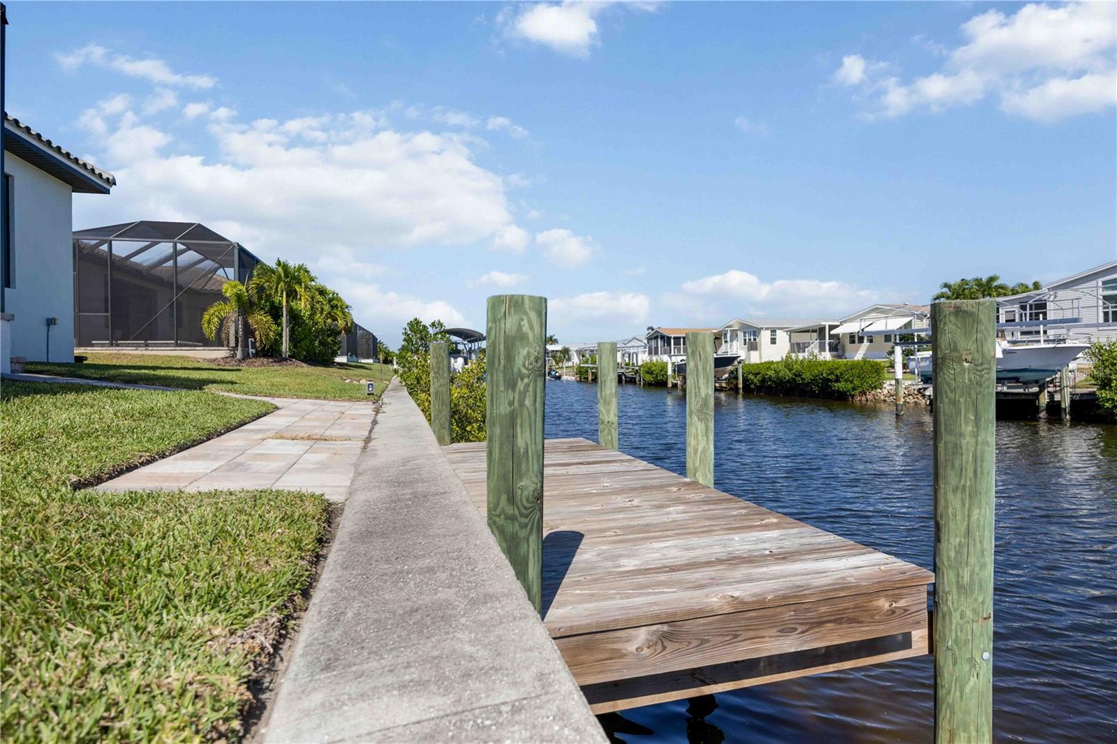 WINDWARD ISLES - Residential