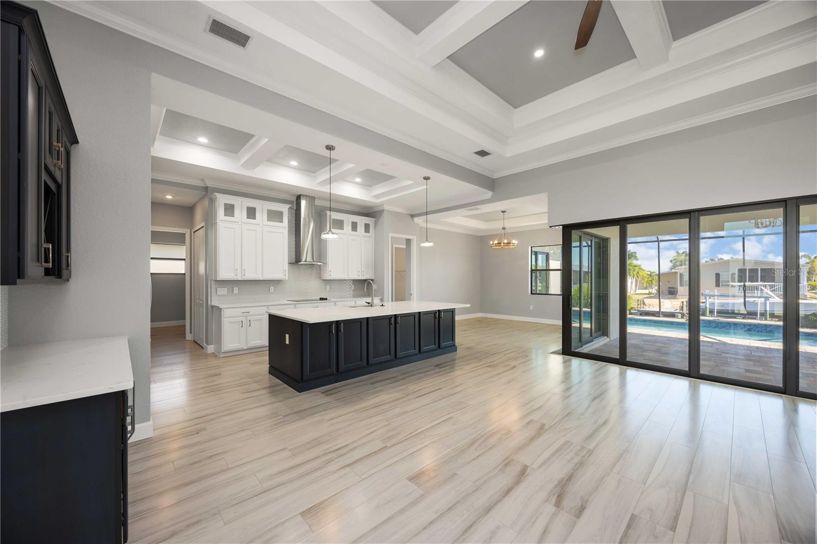 WINDWARD ISLES - Residential