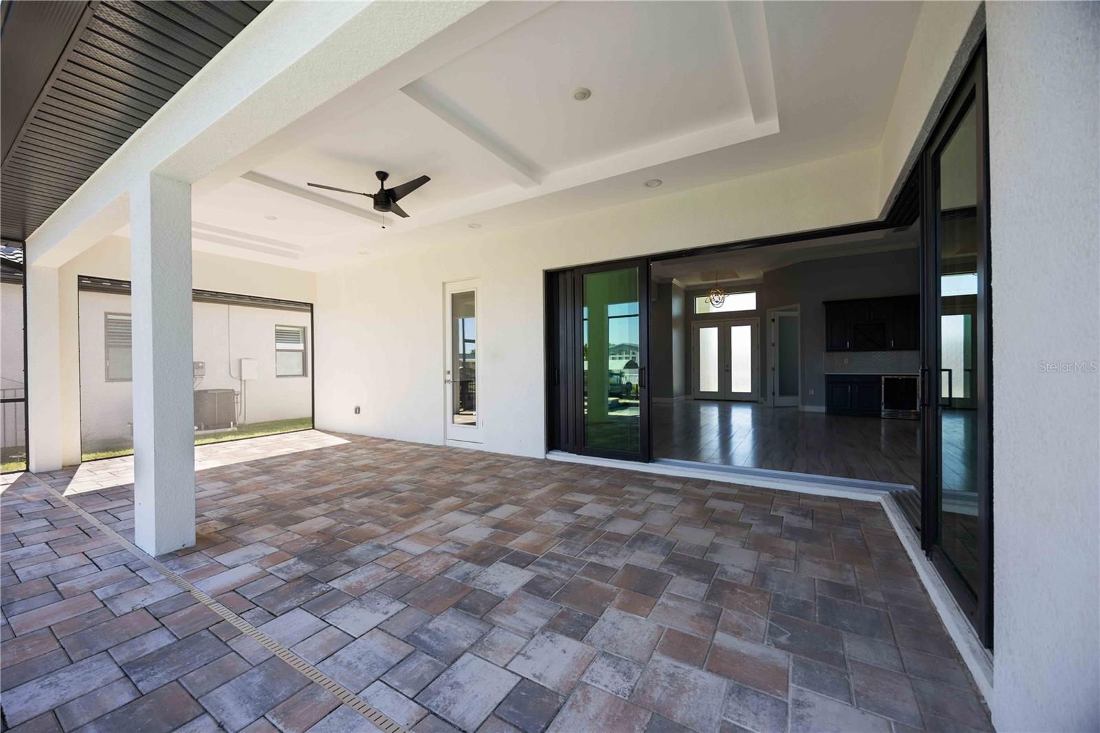 WINDWARD ISLES - Residential