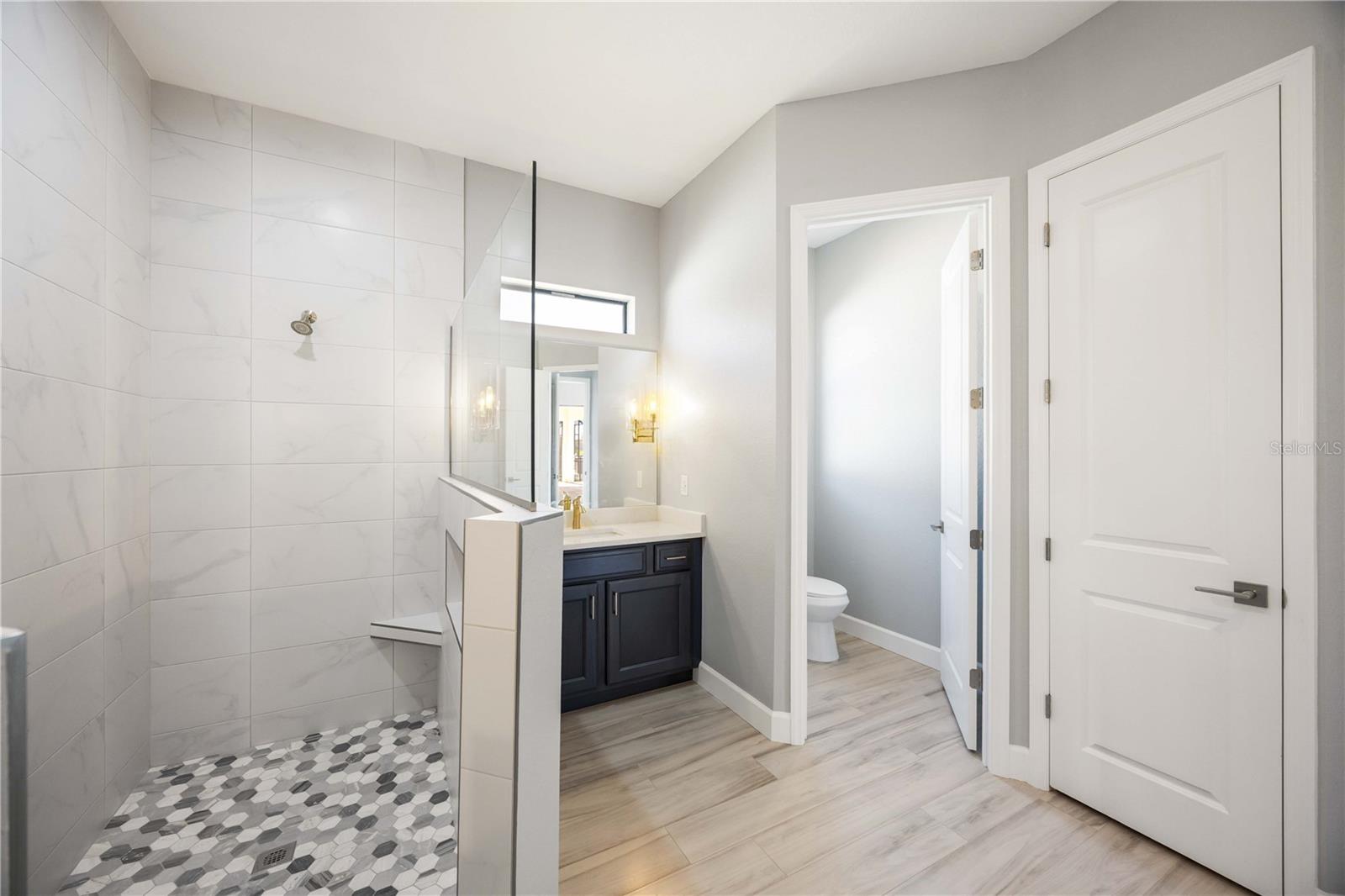 WINDWARD ISLES - Residential