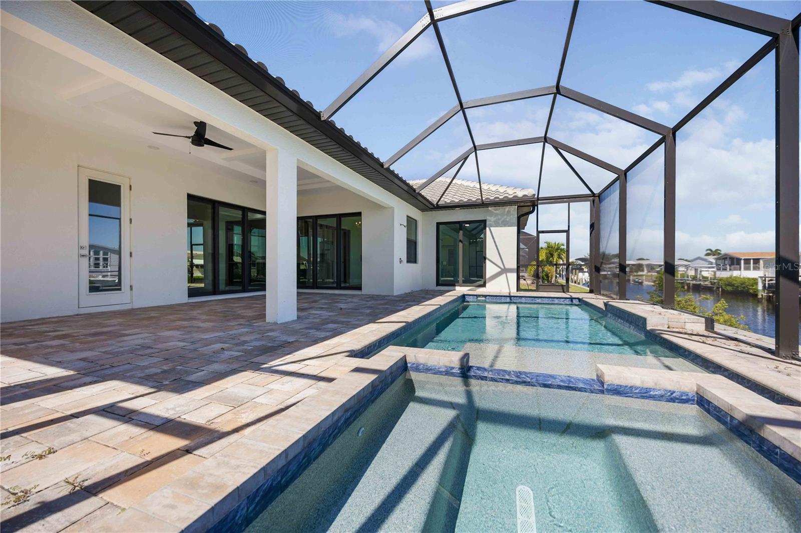 WINDWARD ISLES - Residential