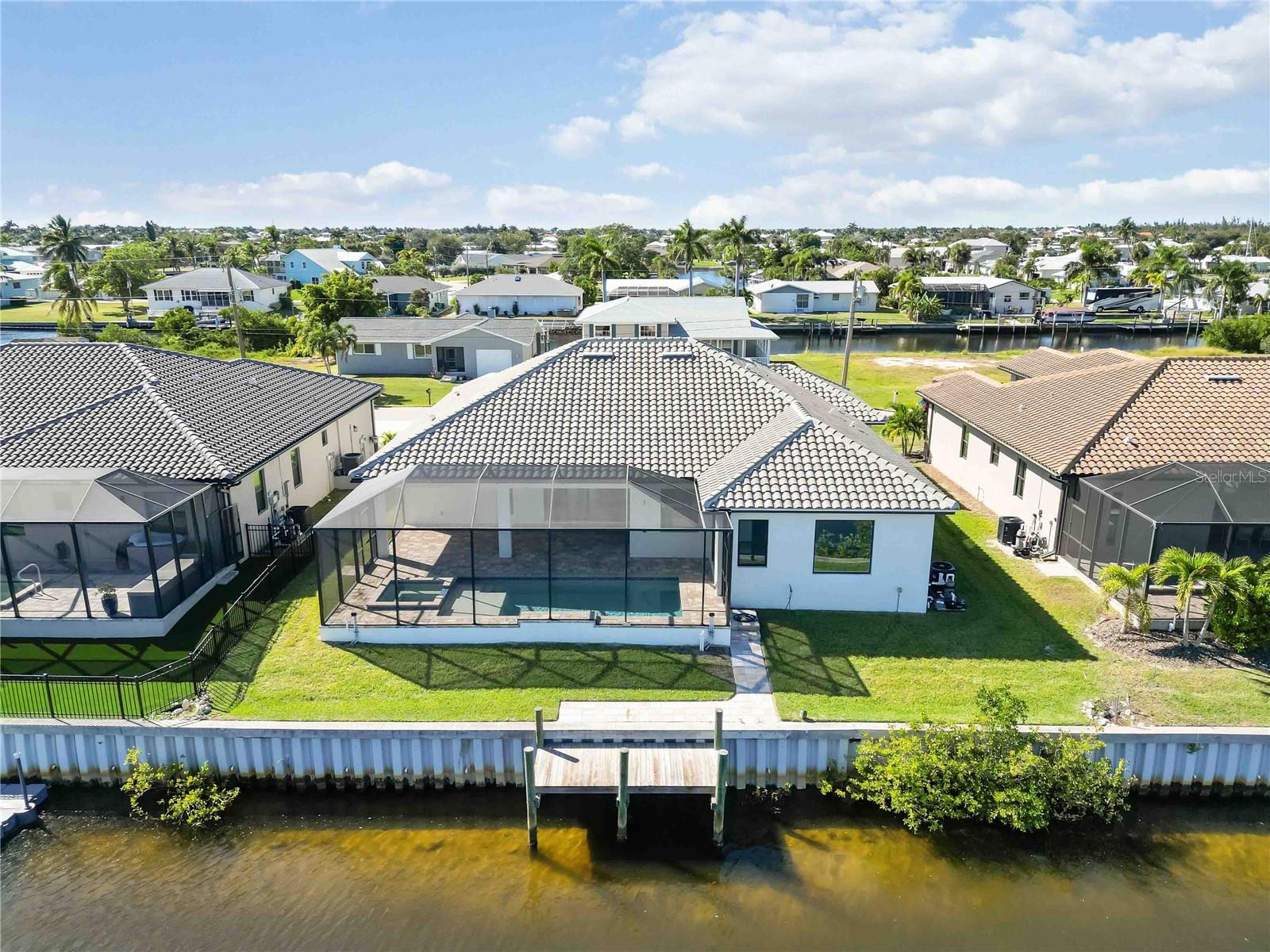 WINDWARD ISLES - Residential