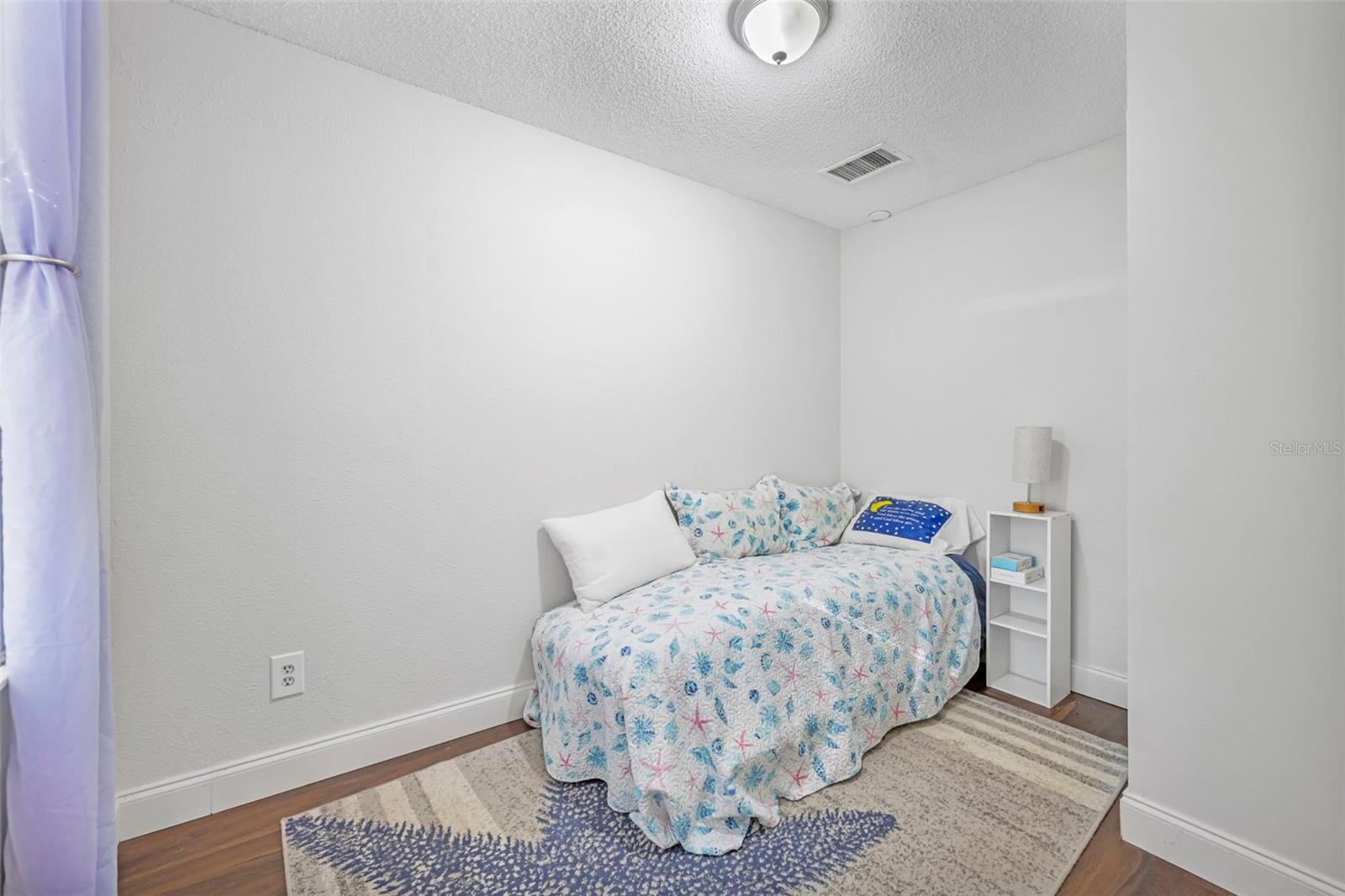 SILVER SPGS SHORES UN 15 - Residential
