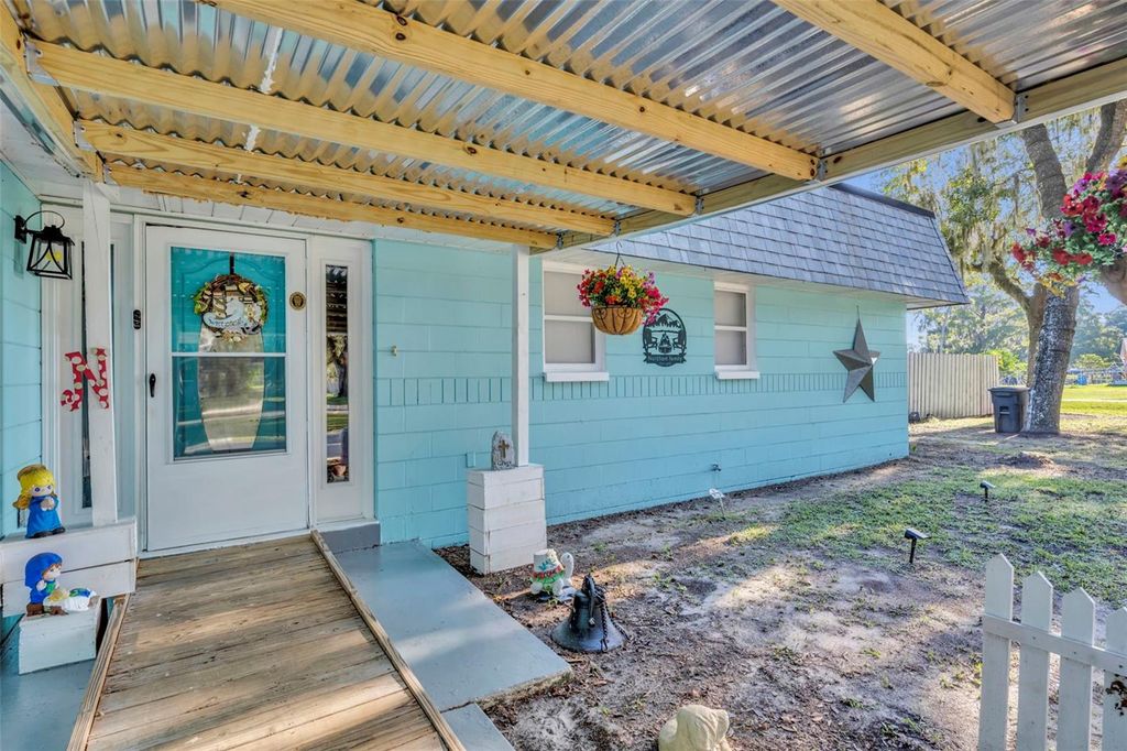 Photo of 10 Spring Lake Run, Ocala, FL 34472 (MLS # G5103711)