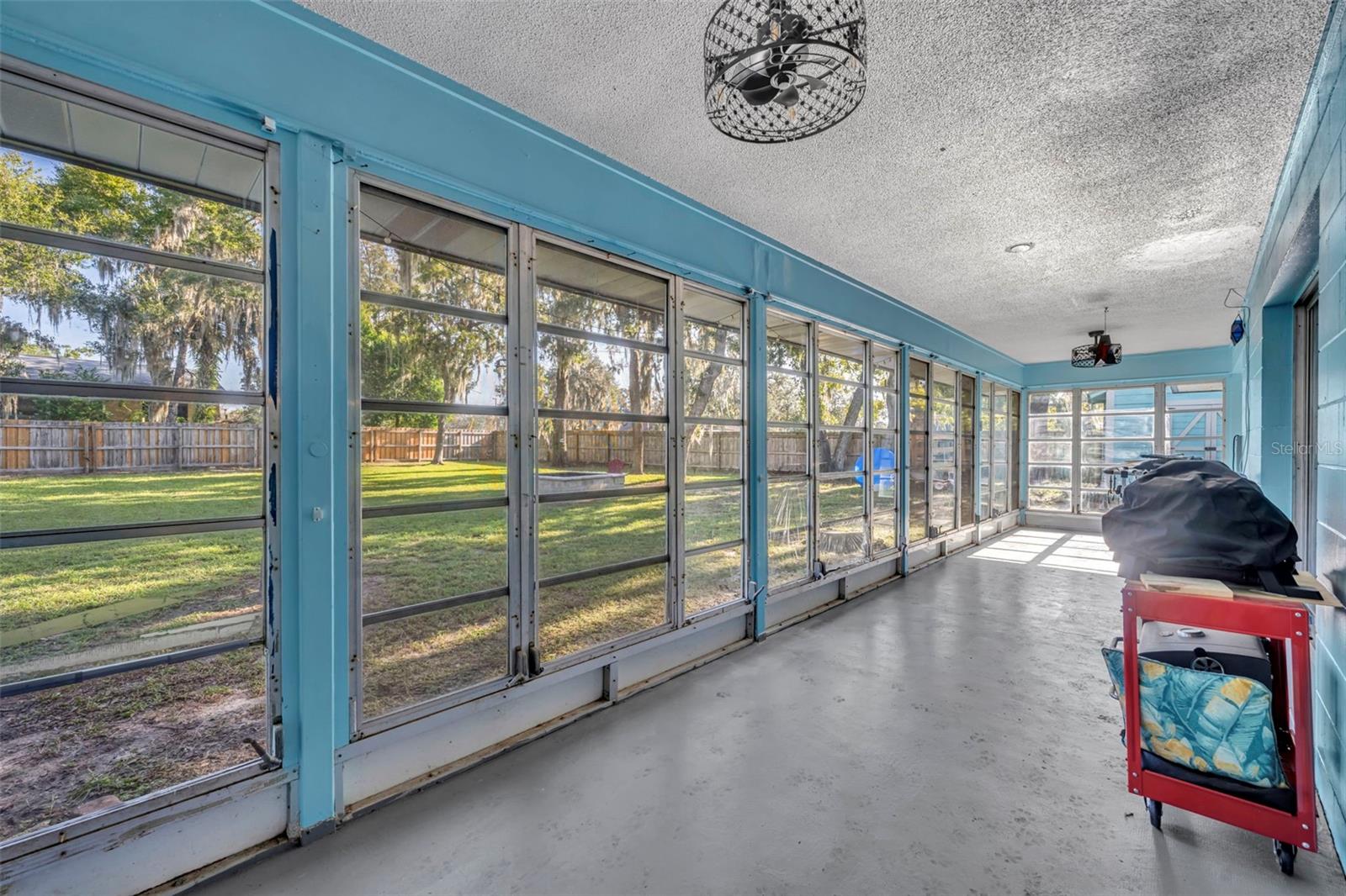 SILVER SPGS SHORES UN 15 - Residential