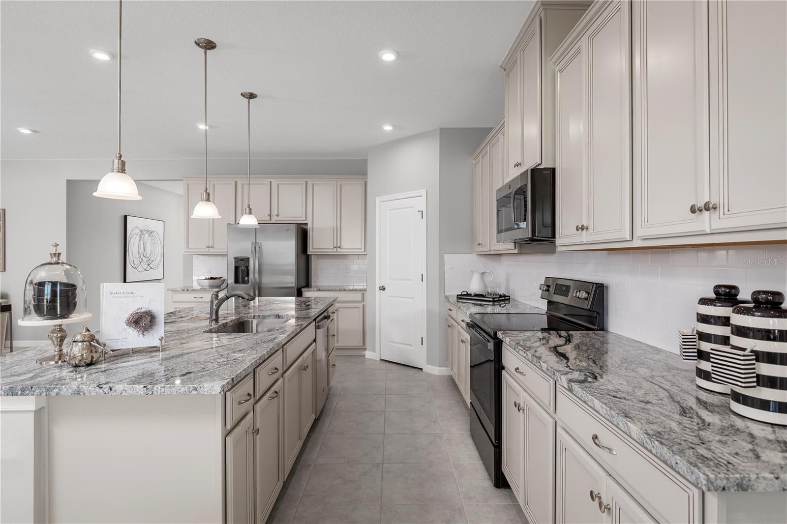 11126 NELLIE CROSSING CIRCLE