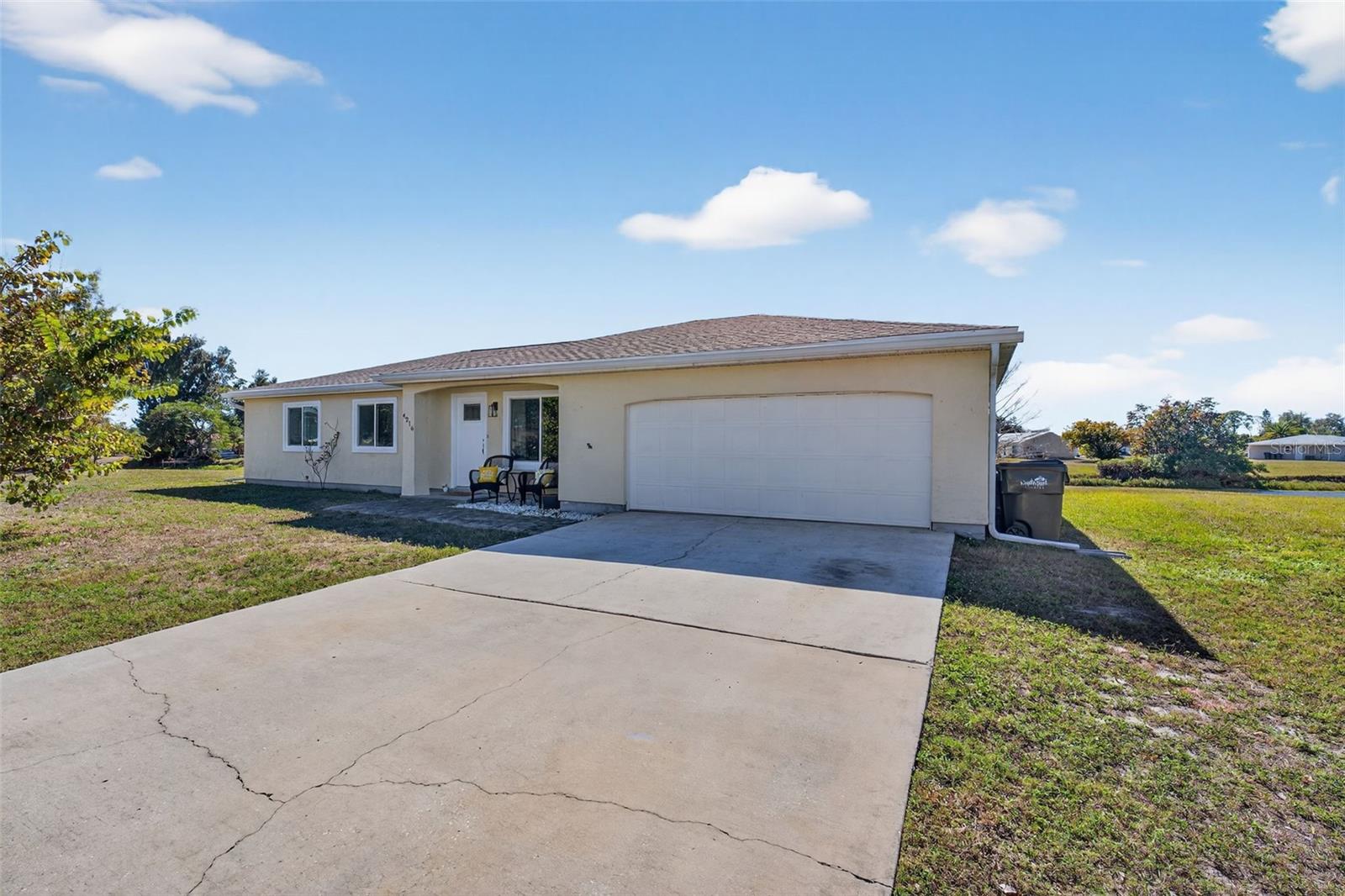 4216 ABBOTSFORD STREET