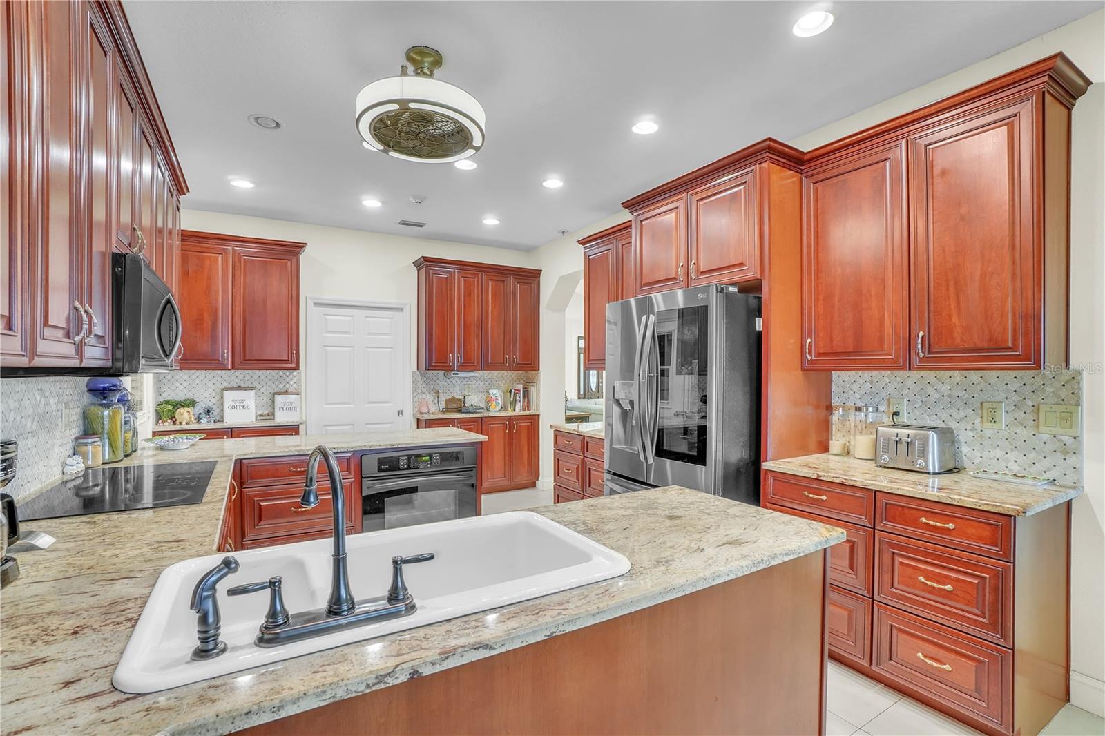 SANDY SHORES SUB - Residential