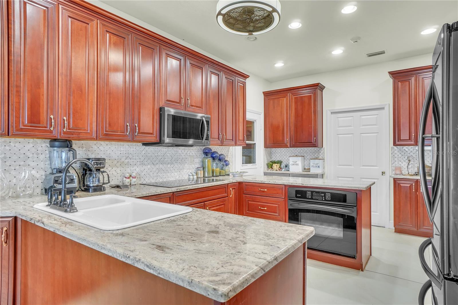 SANDY SHORES SUB - Residential