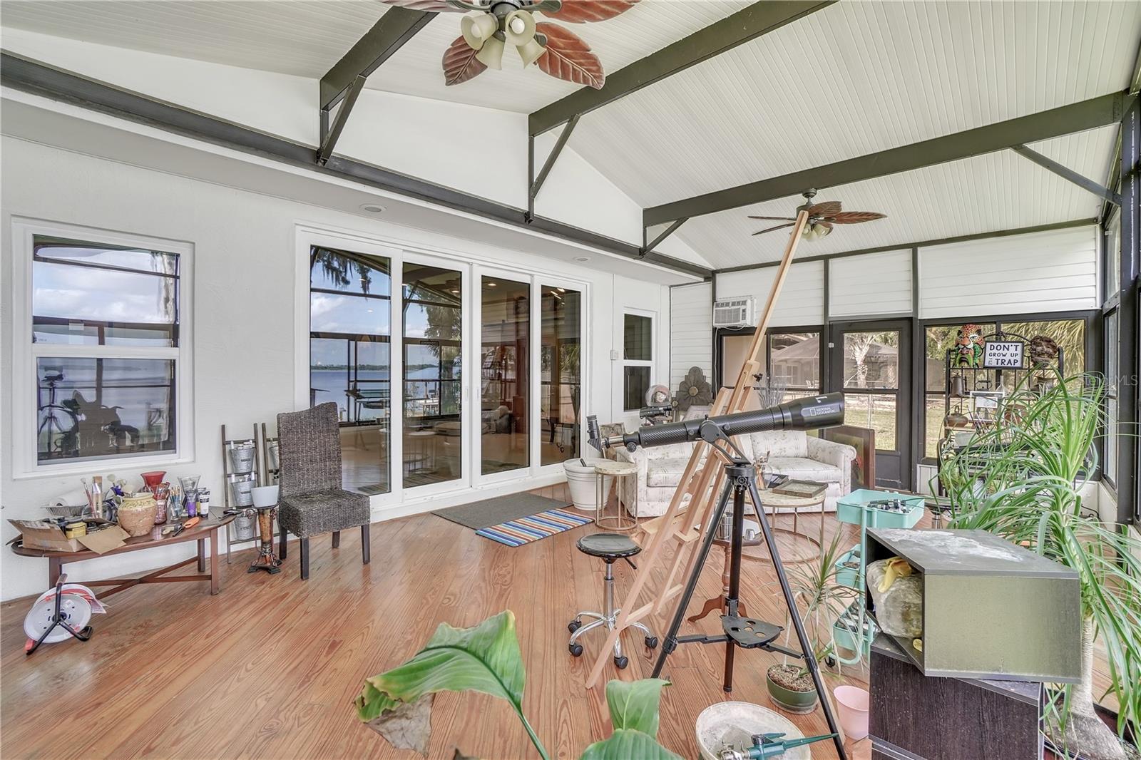 SANDY SHORES SUB - Residential