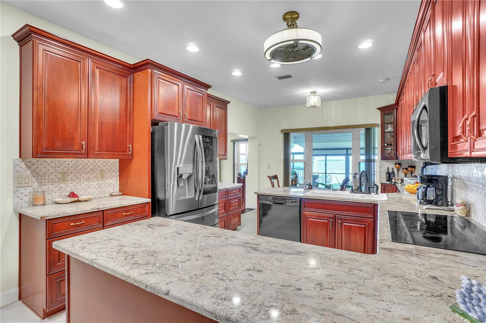 SANDY SHORES SUB - Residential