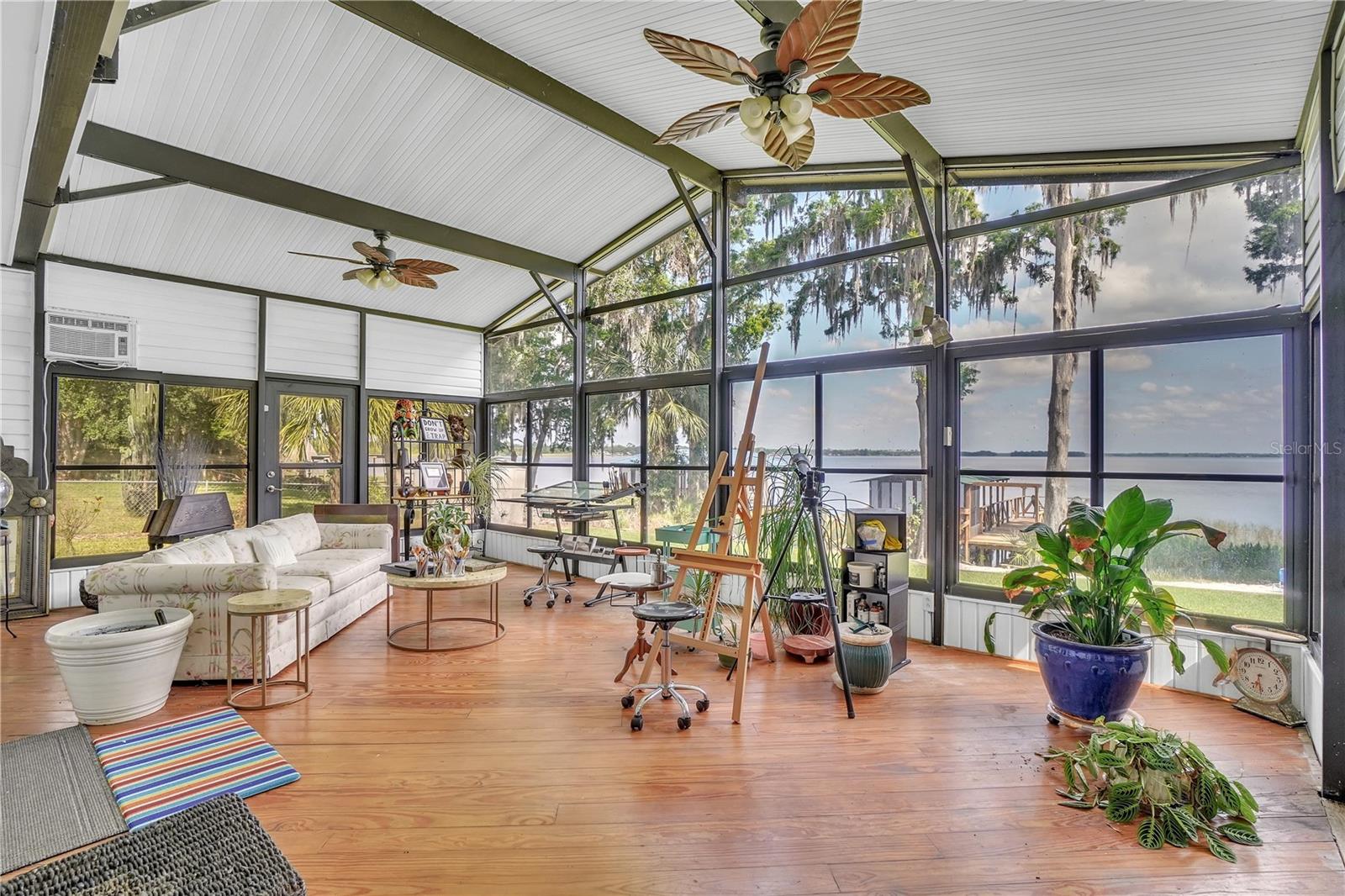 SANDY SHORES SUB - Residential