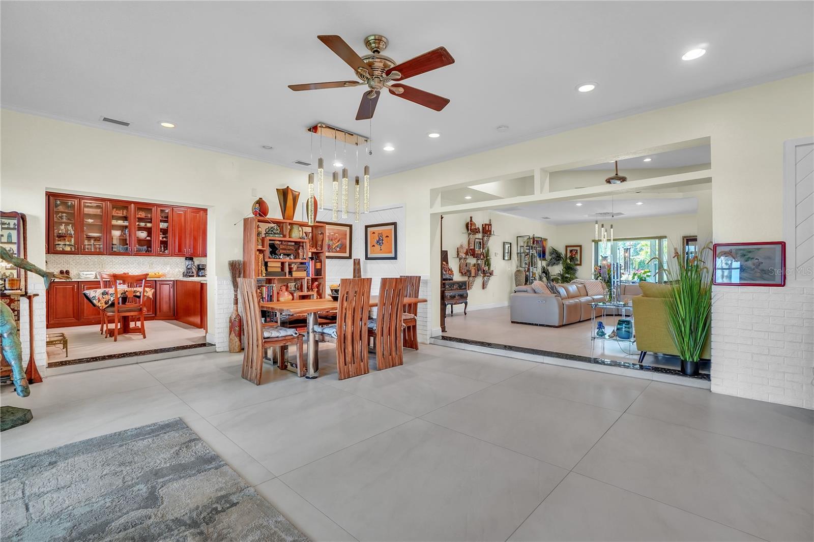 SANDY SHORES SUB - Residential