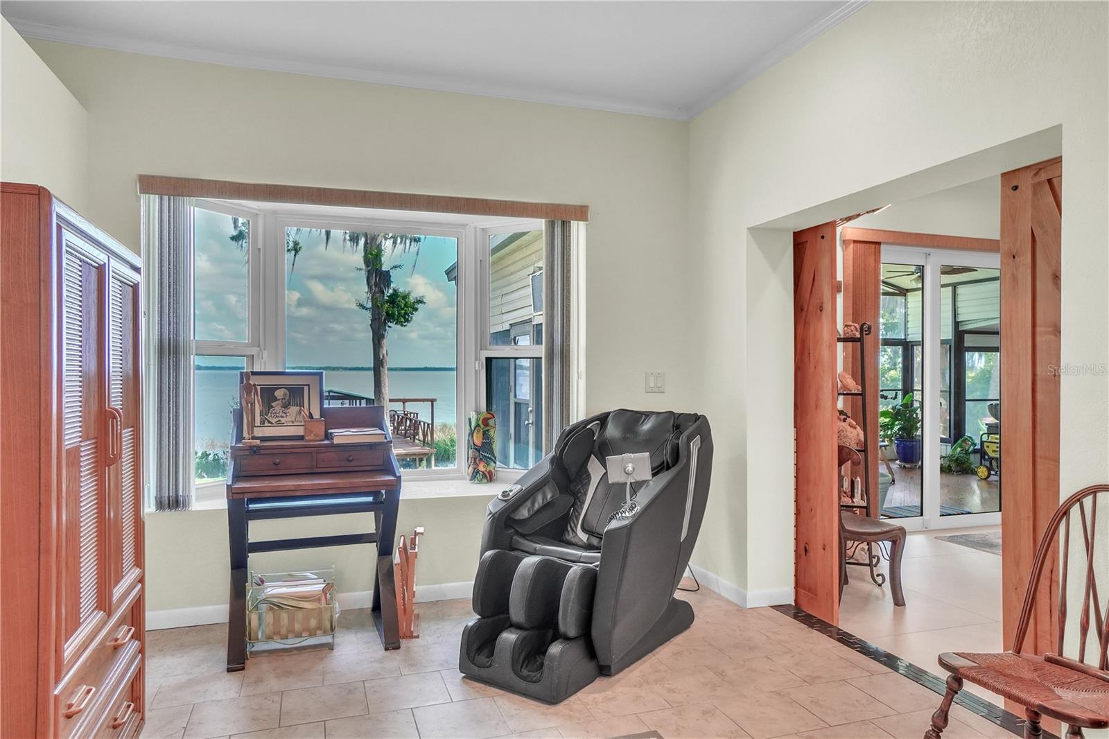 SANDY SHORES SUB - Residential