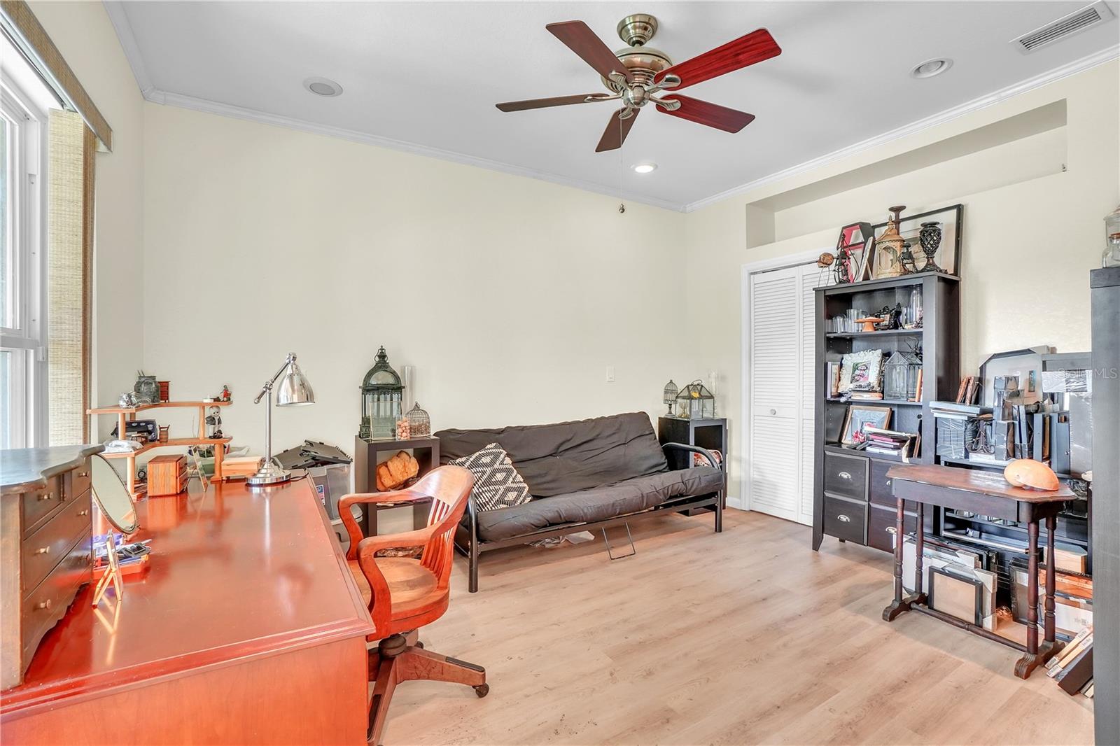 SANDY SHORES SUB - Residential