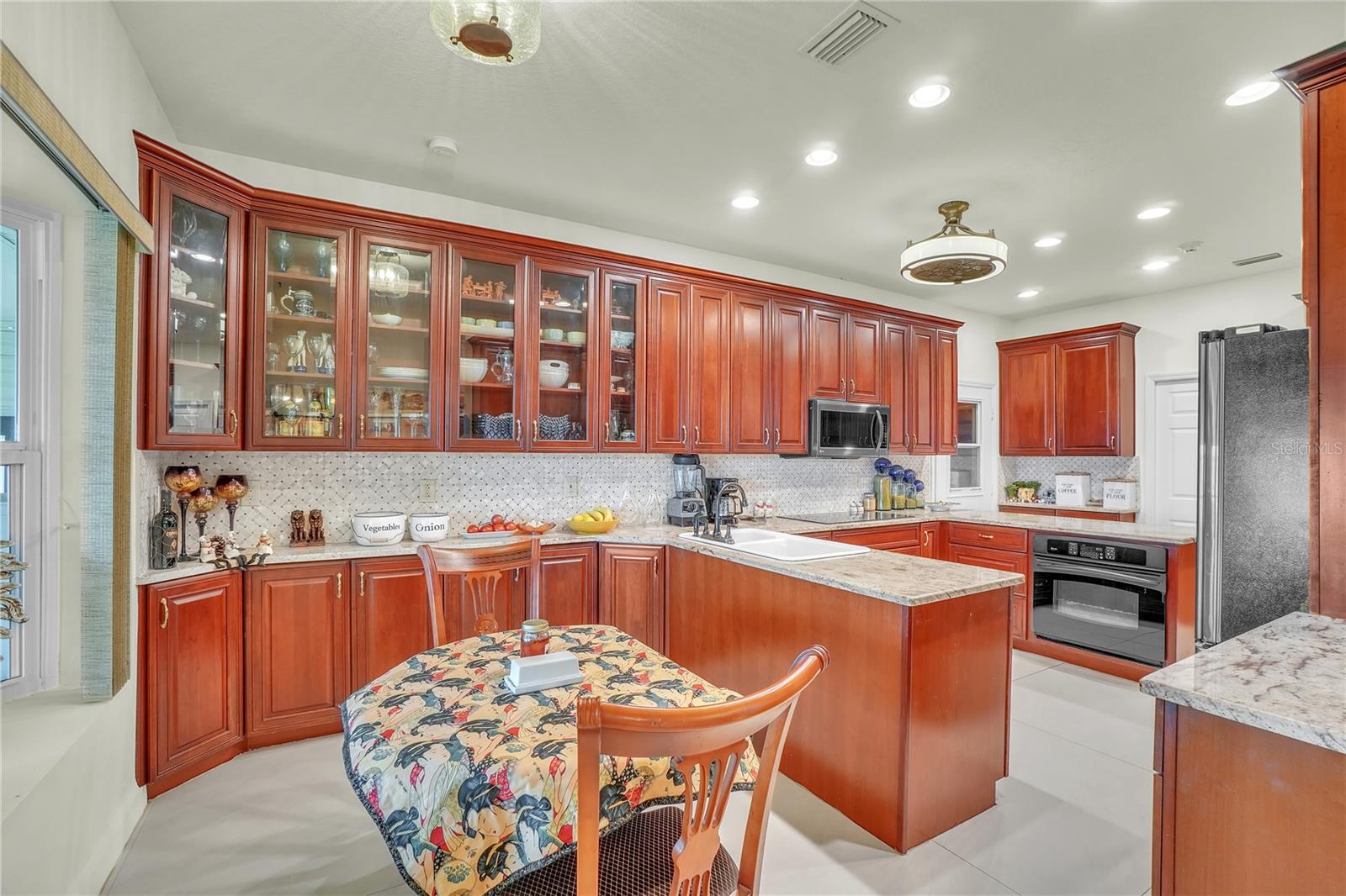 SANDY SHORES SUB - Residential