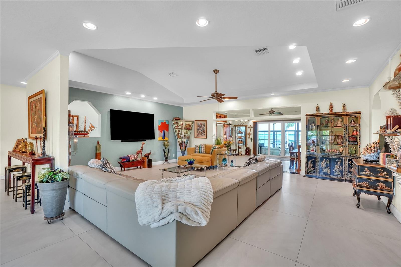 SANDY SHORES SUB - Residential