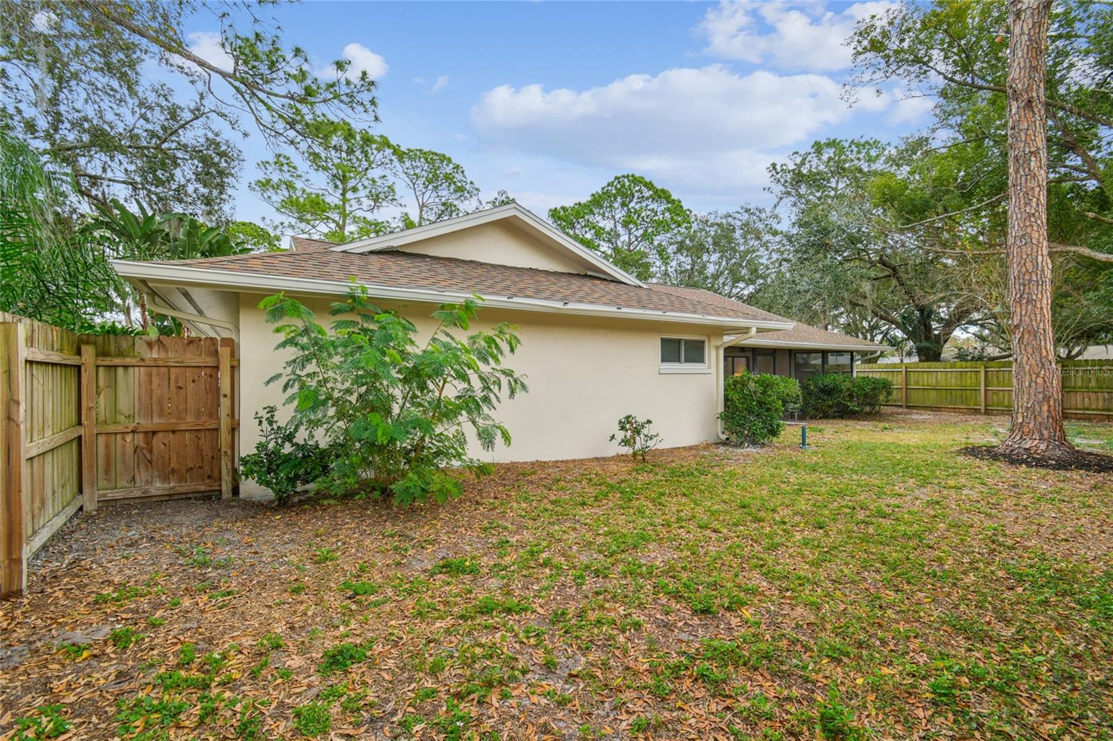 TARPON WOODS - Residential