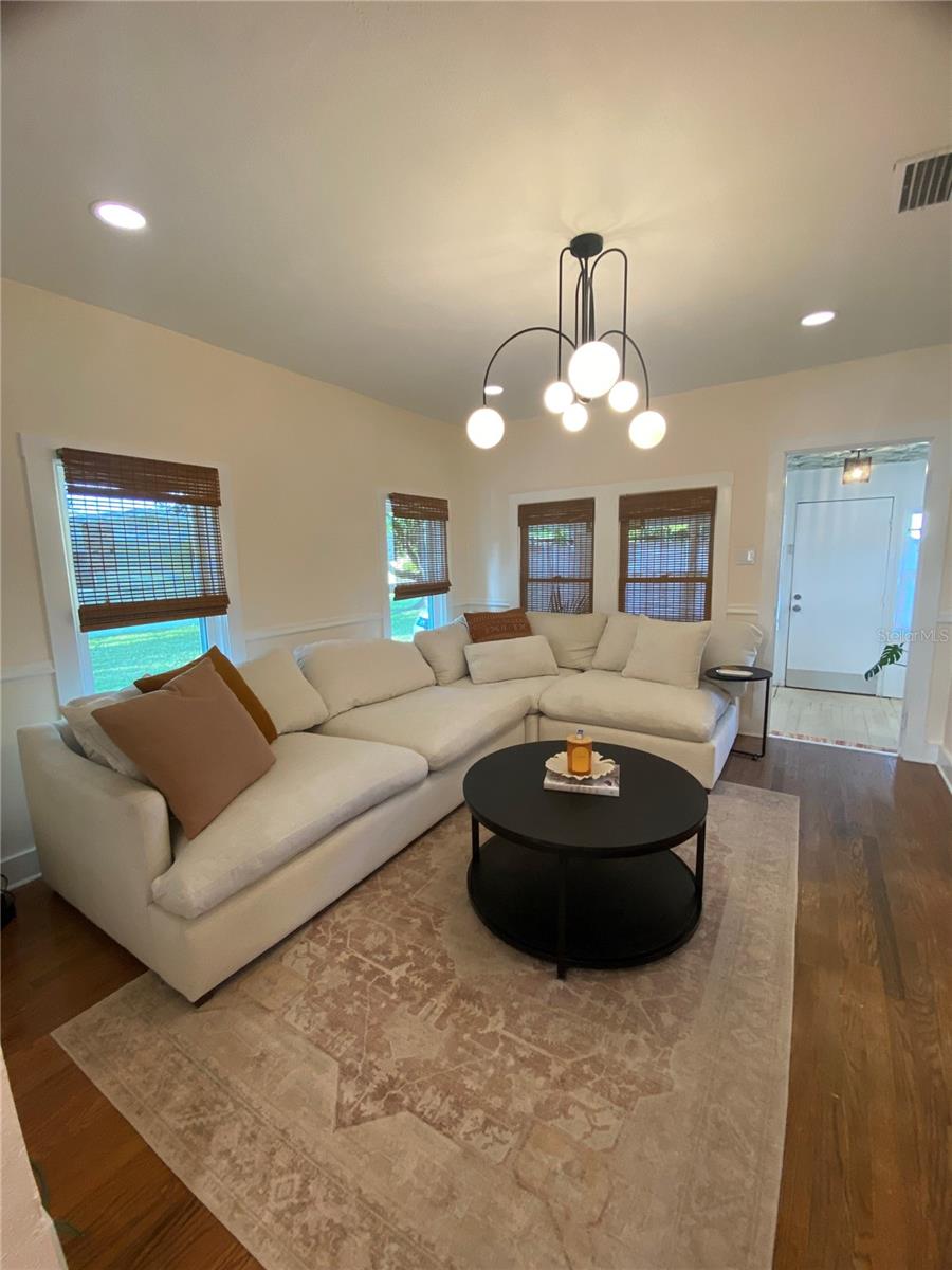 FLORIDA SHORES 01 - Residential Lease