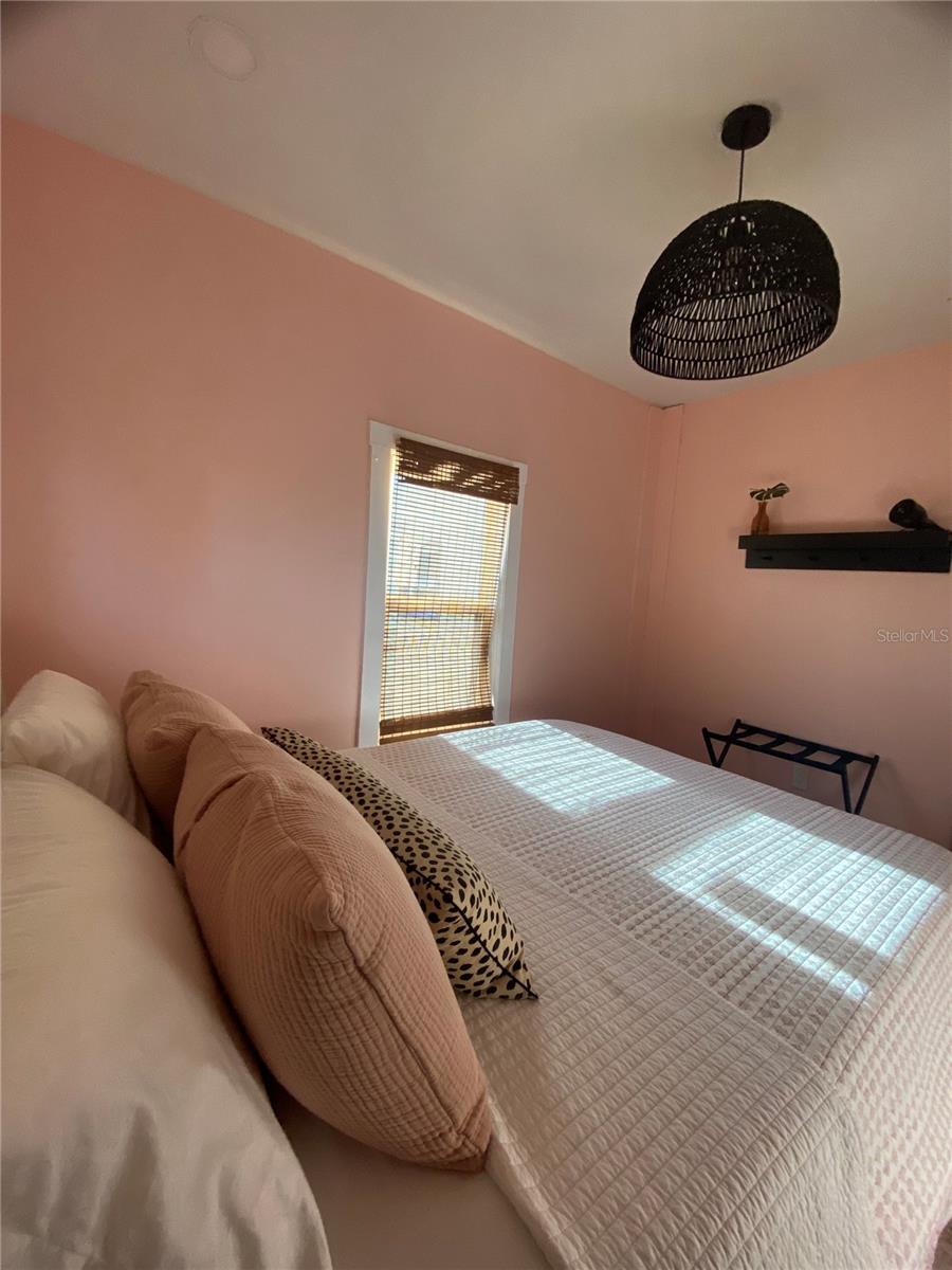 FLORIDA SHORES 01 - Residential Lease