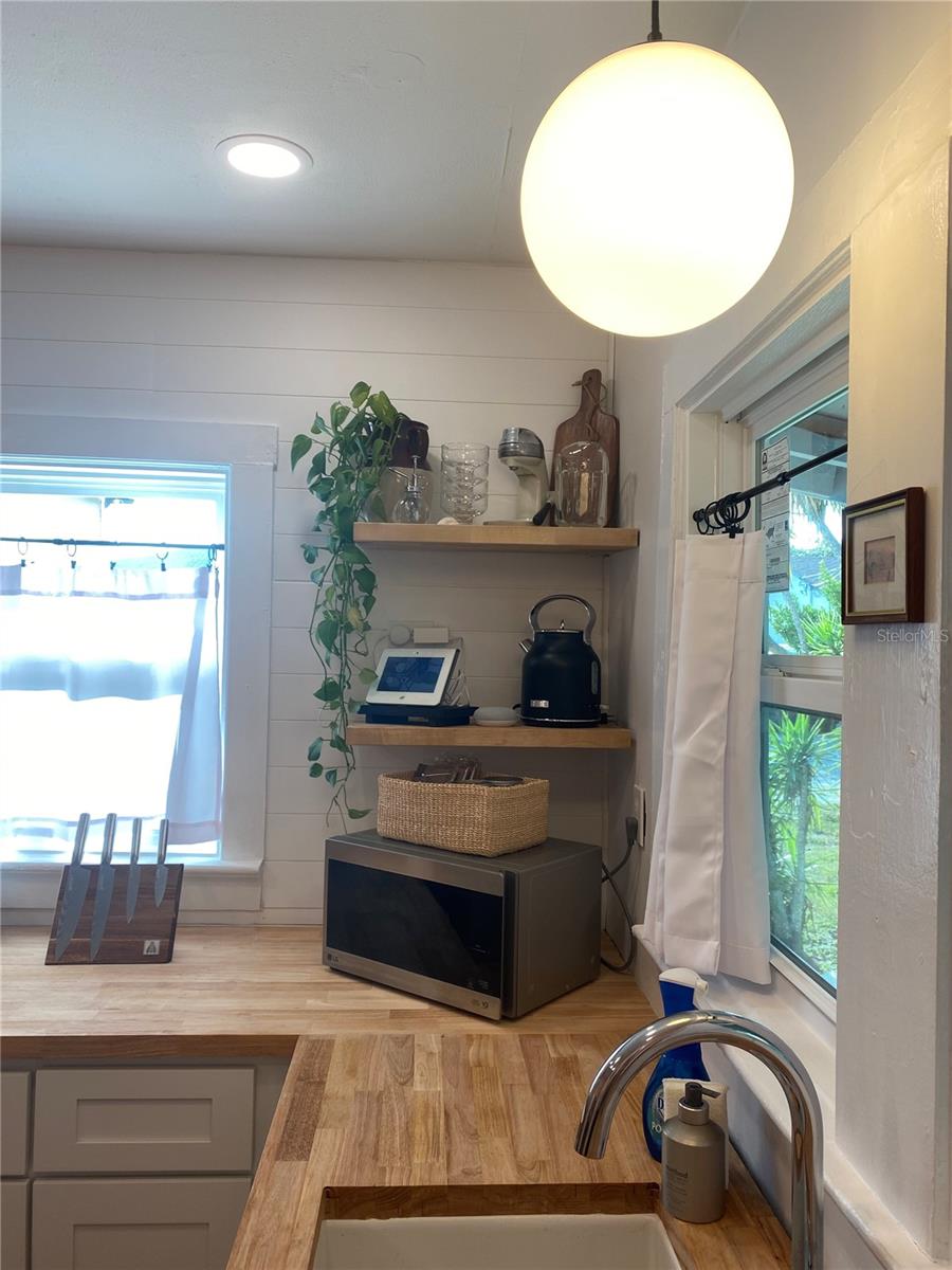 FLORIDA SHORES 01 - Residential Lease