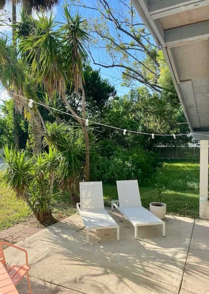 FLORIDA SHORES 01 - Residential Lease