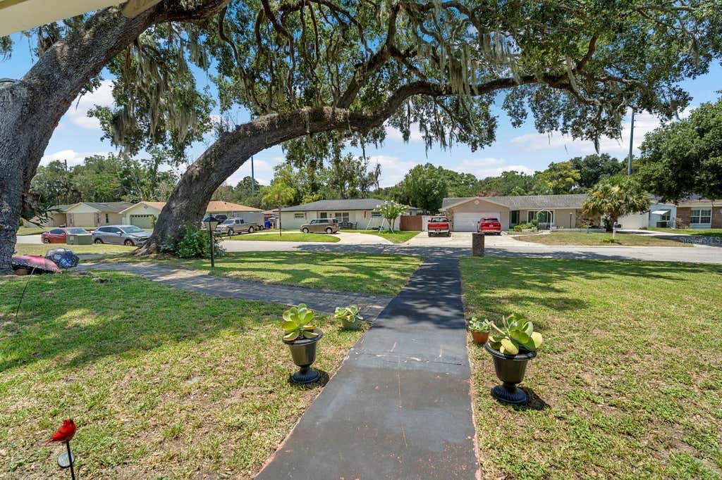 Photo of 802 Hastings Drive, Kissimmee, FL 34744 (MLS # S5152739)