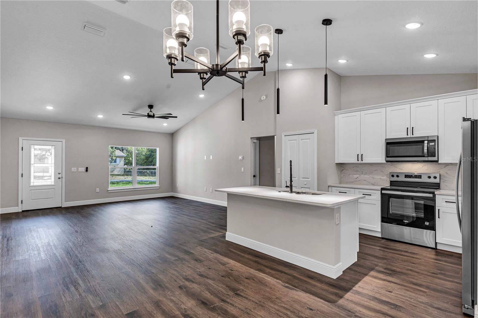 WEST HIGHLANDS - Residential