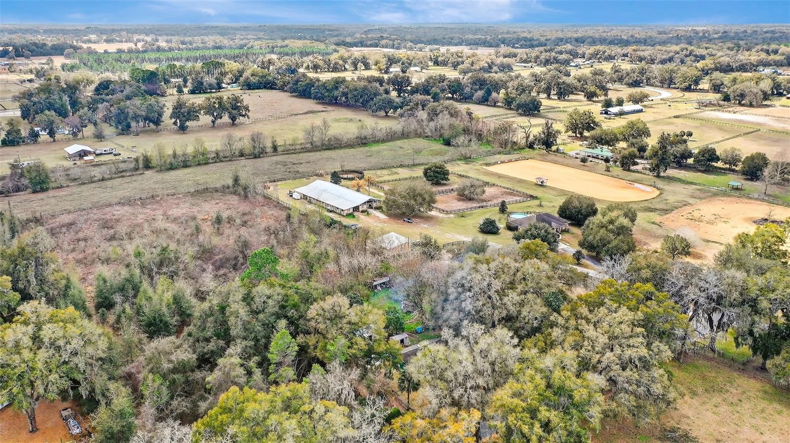 FOX HOLLOW - Residential