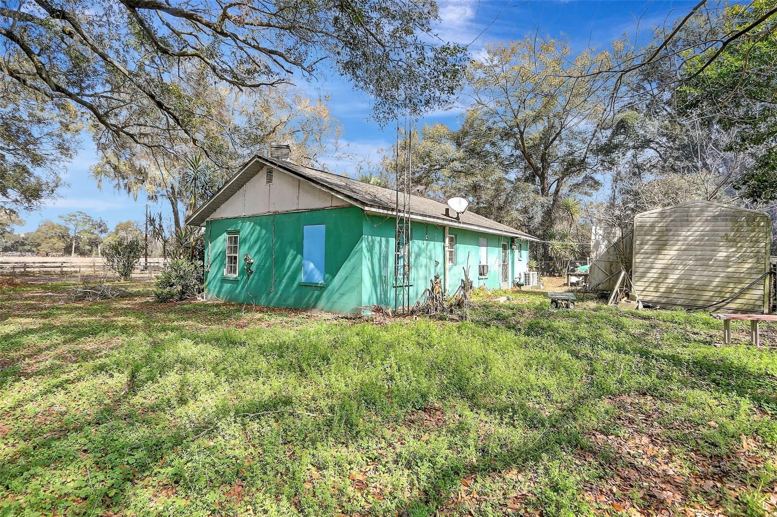 FOX HOLLOW - Residential