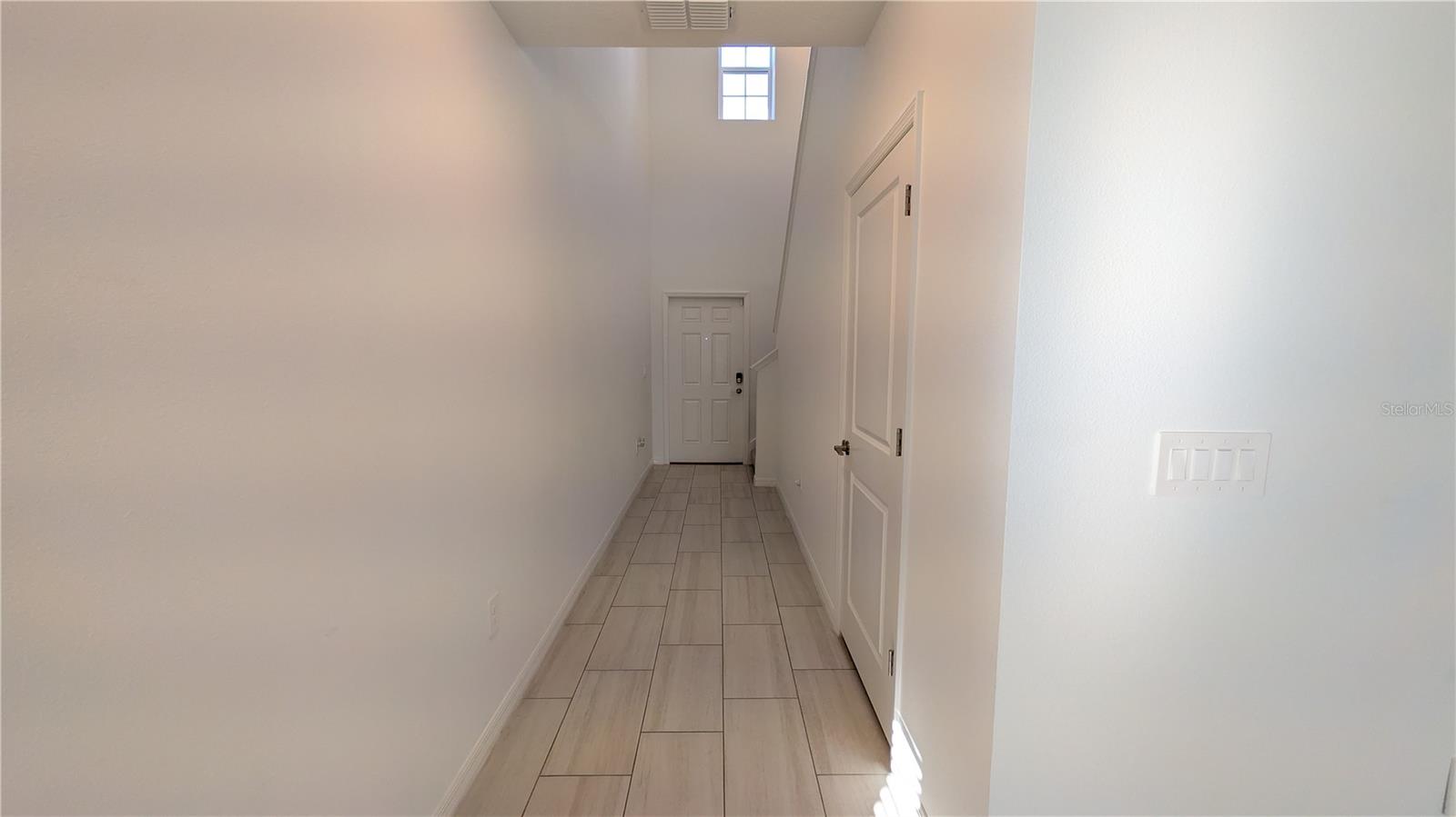 TRIPLE CRK VLG Q - Residential Lease