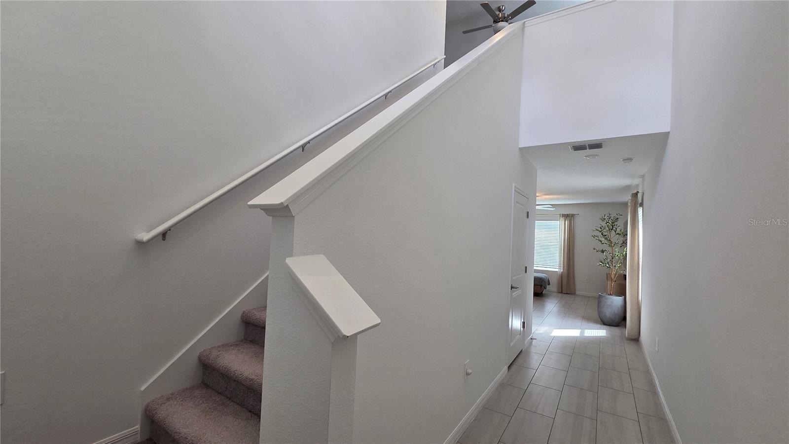 TRIPLE CRK VLG Q - Residential Lease