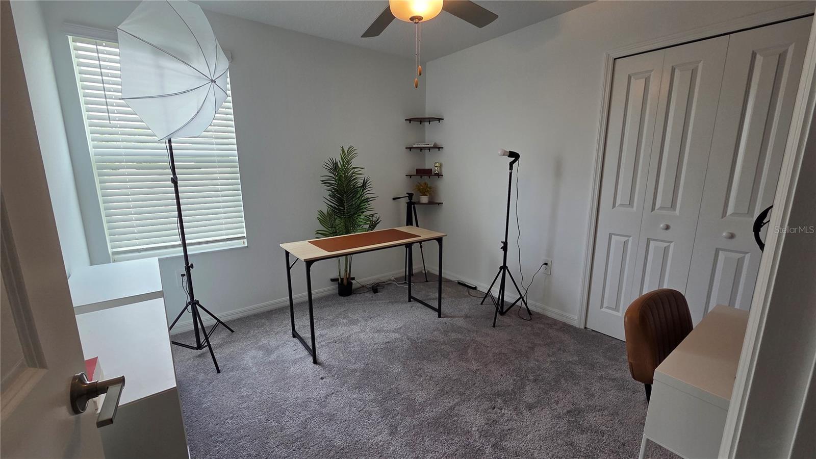 TRIPLE CRK VLG Q - Residential Lease