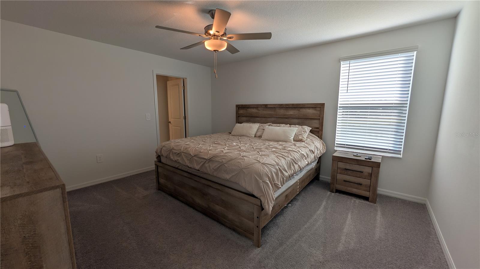 TRIPLE CRK VLG Q - Residential Lease